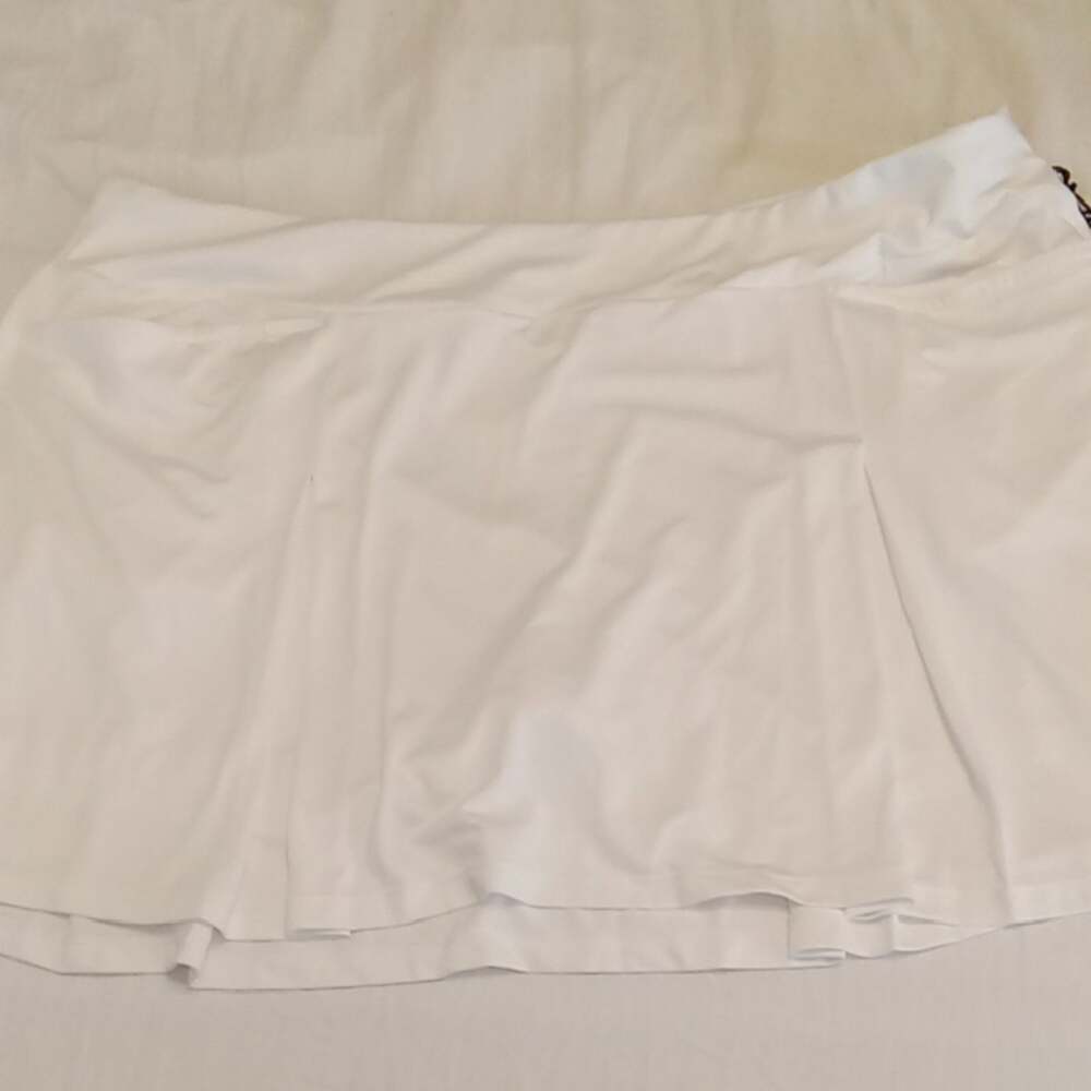 TAIL White Label Women's Size XXL White Pull-On Skort  Pleated UV50. Activewear